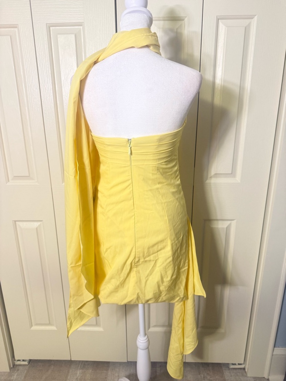 Yellow Strapless Ruched Dress with Scarf - Picture 3 of 4